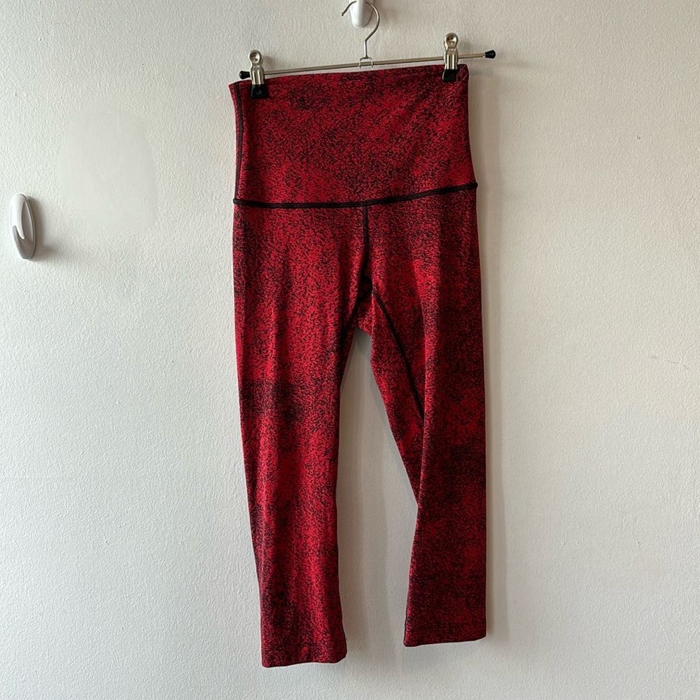 Lululemon High Rise Cropped Leggings